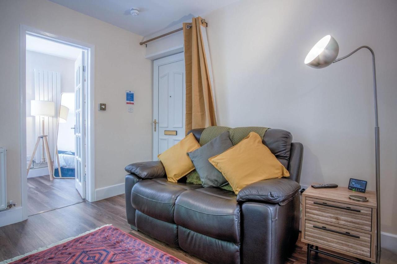 Croft Court - 1 Bedroom Apartment - Tenby Extérieur photo